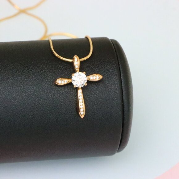 "Elegant Cross Pendant with Center Solitaire in Rose Gold Finish, XPPT1828 - Picture 13 of 13